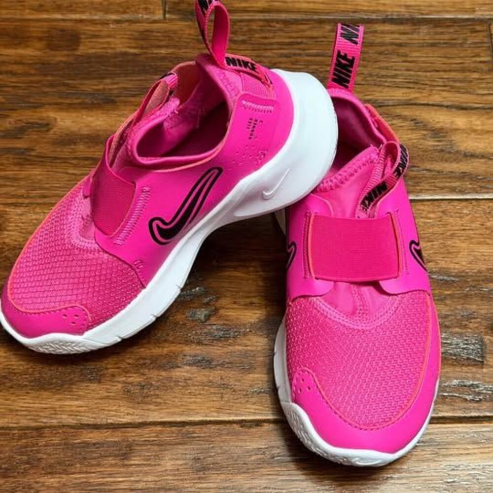 New!  Little Kids Tennis shoes - Nike Flex Runner 3. Size 11
